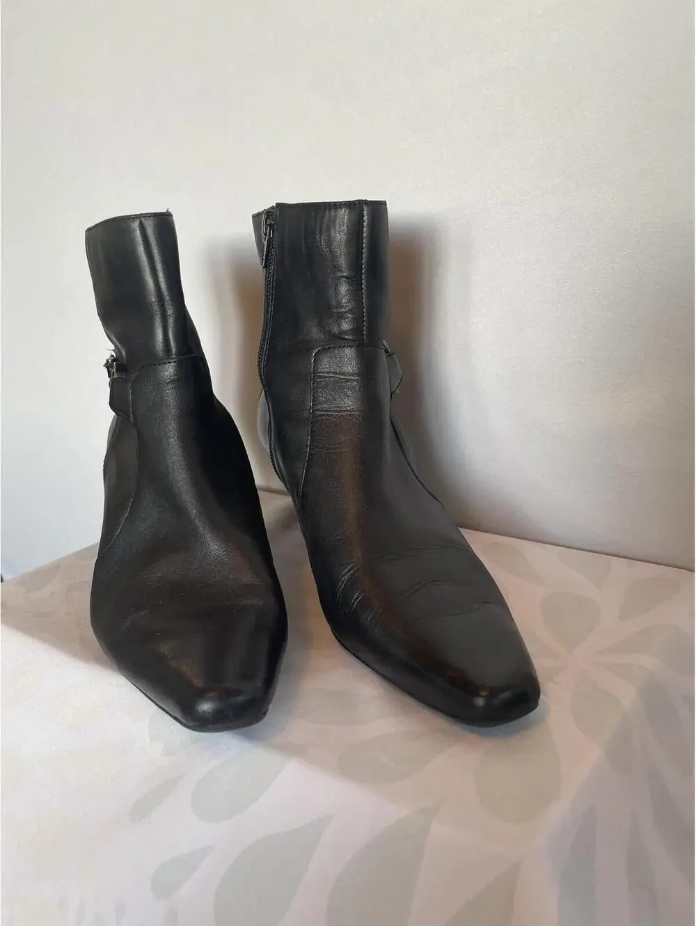 Anne Klein Black Leather iFlex Greta Ankle Boots Size 7.5 Stiletto Booties